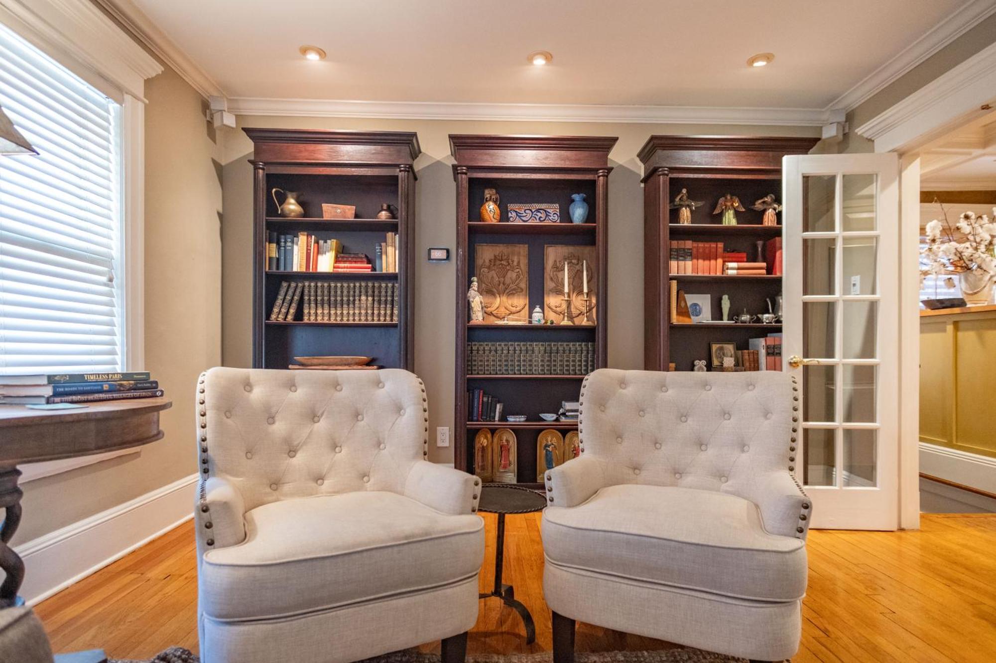 Southern Elegance In Heart Of Memphis Buitenkant foto
