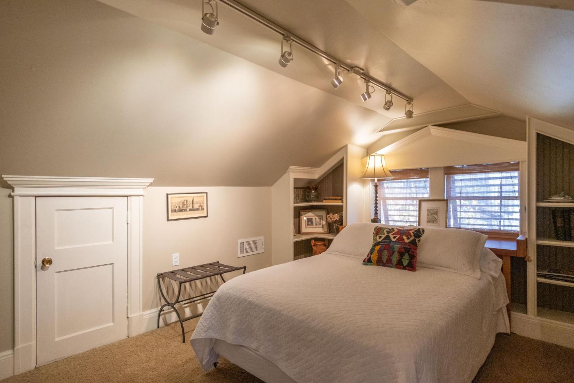 Southern Elegance In Heart Of Memphis Buitenkant foto