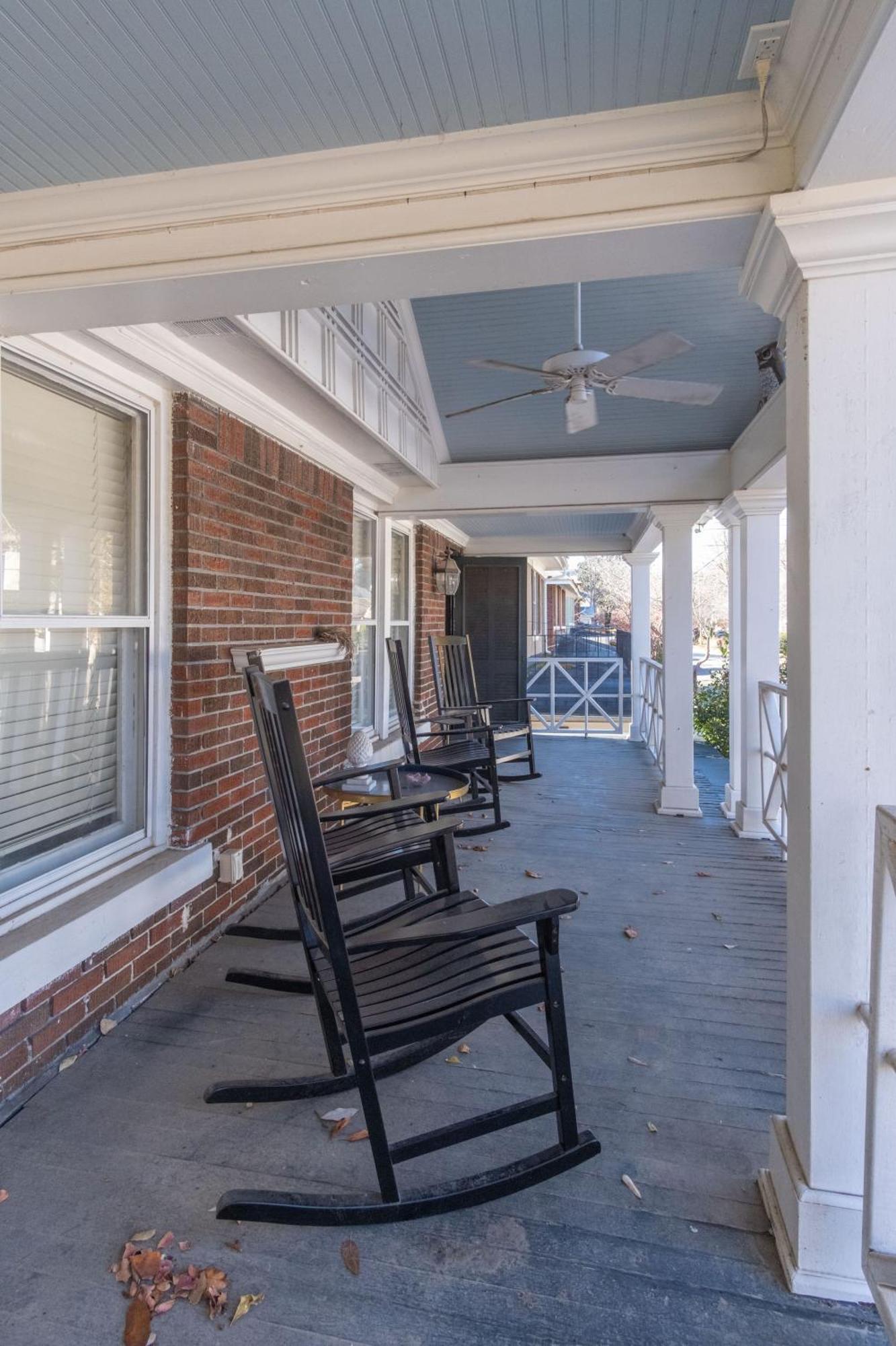 Southern Elegance In Heart Of Memphis Buitenkant foto