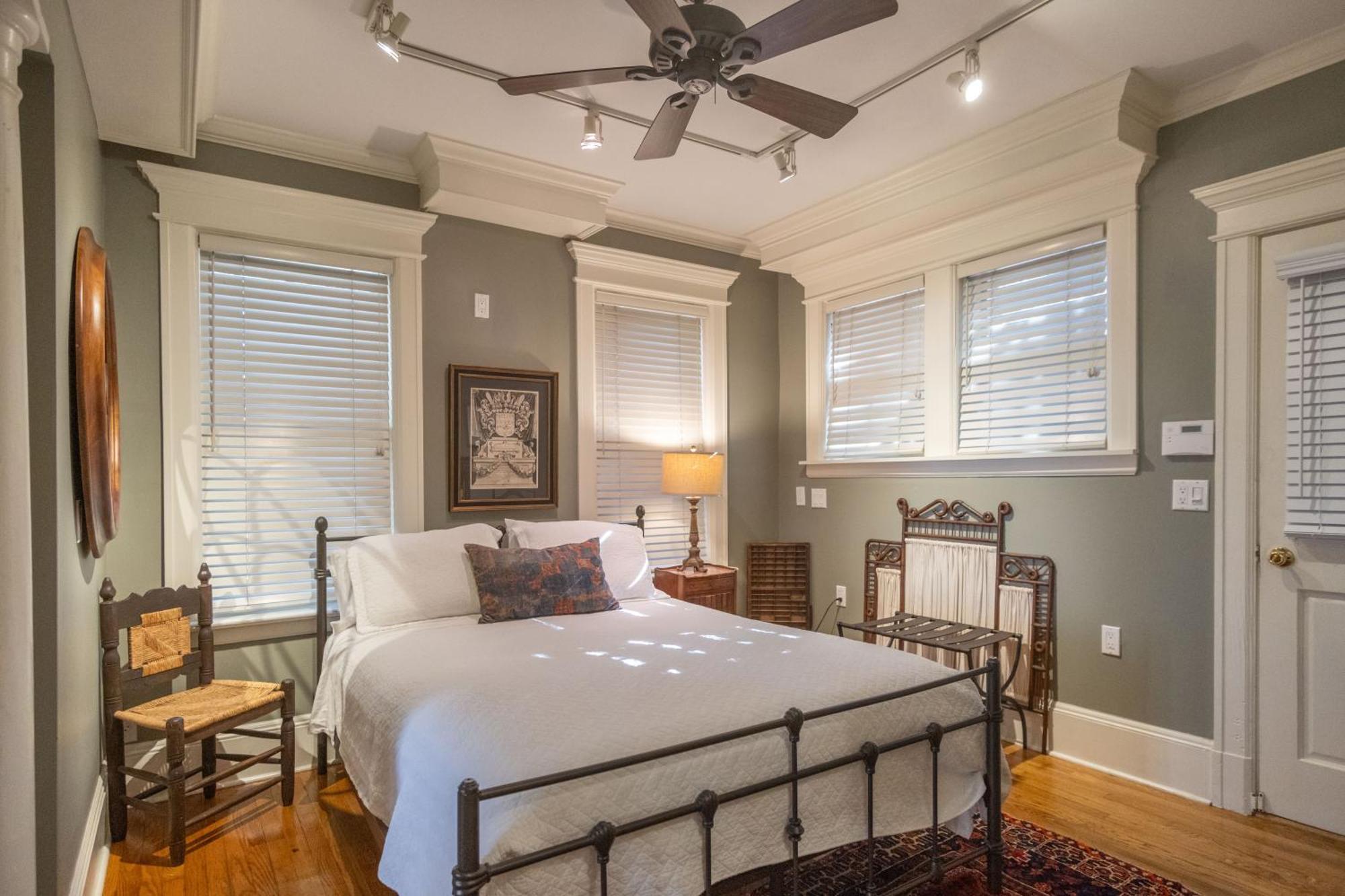 Southern Elegance In Heart Of Memphis Buitenkant foto